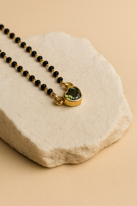 92.5 Silver Solitaire Emerald Heart Mangalsutra