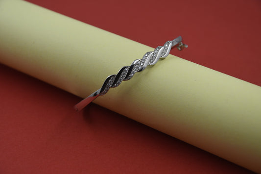 92.5 Silver Infinite Twirl Women Kada Bracelet