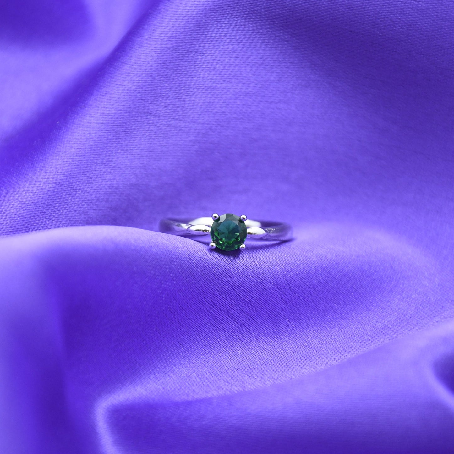 92.5 Silver Green Solitaire Ring