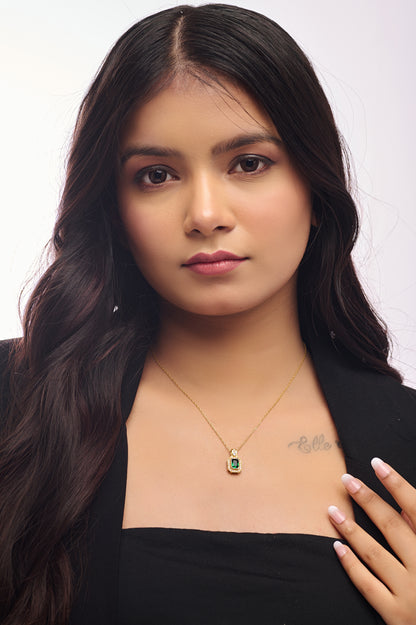 Vintage Green Stone 92.5 Silver Pendant Chain