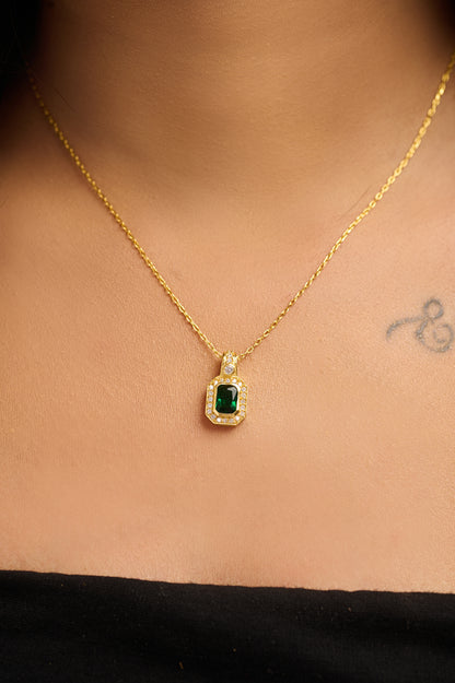 Vintage Green Stone 92.5 Silver Pendant Chain