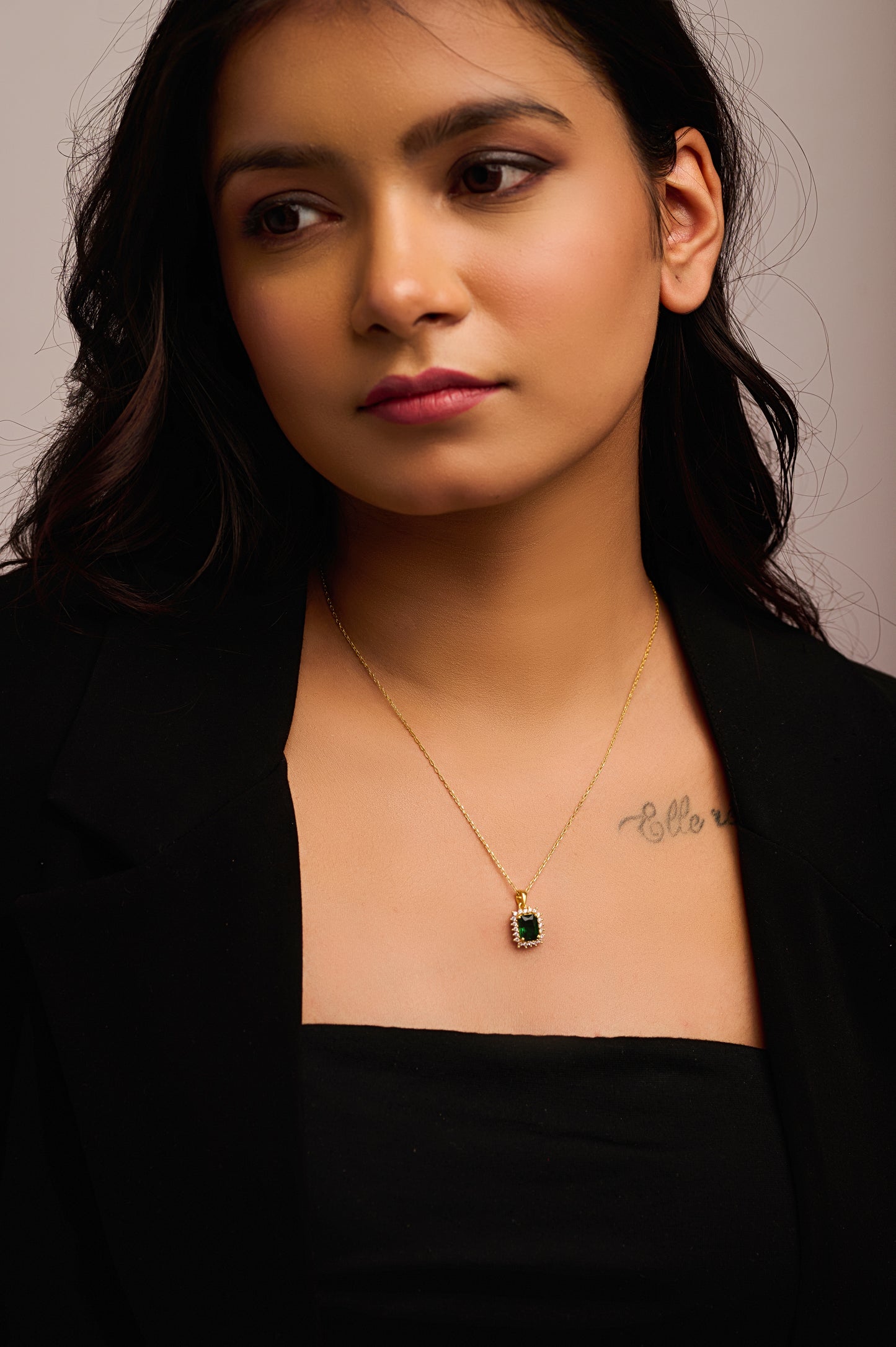 Emerald Green Oval White Halo 92.5 Silver Pendant Chain