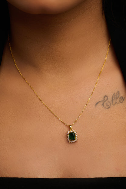 Emerald Green Oval White Halo 92.5 Silver Pendant Chain