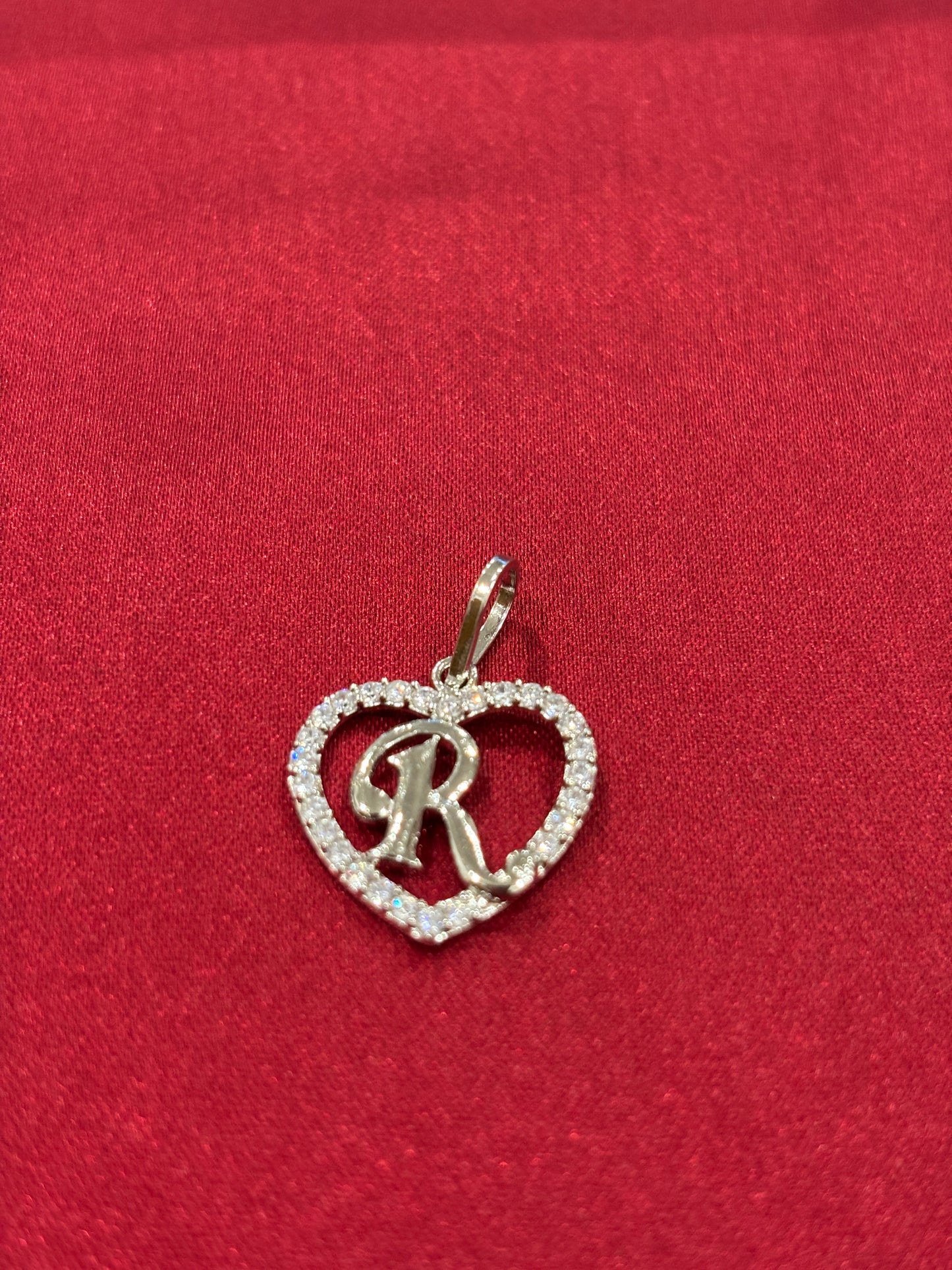 92.5 Silver Alphabet 'R' pendant