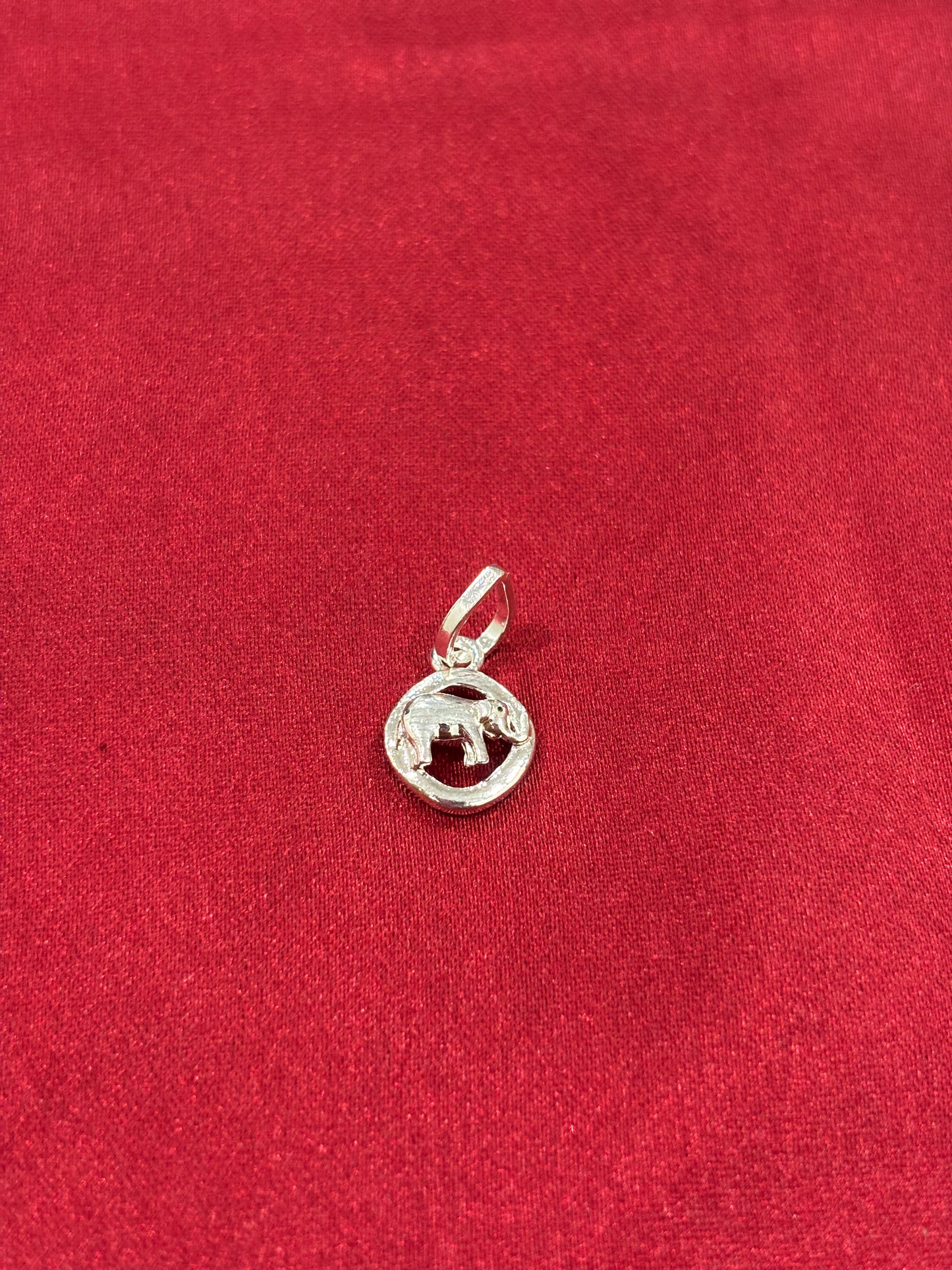 92.5 Silver elephant Pendant