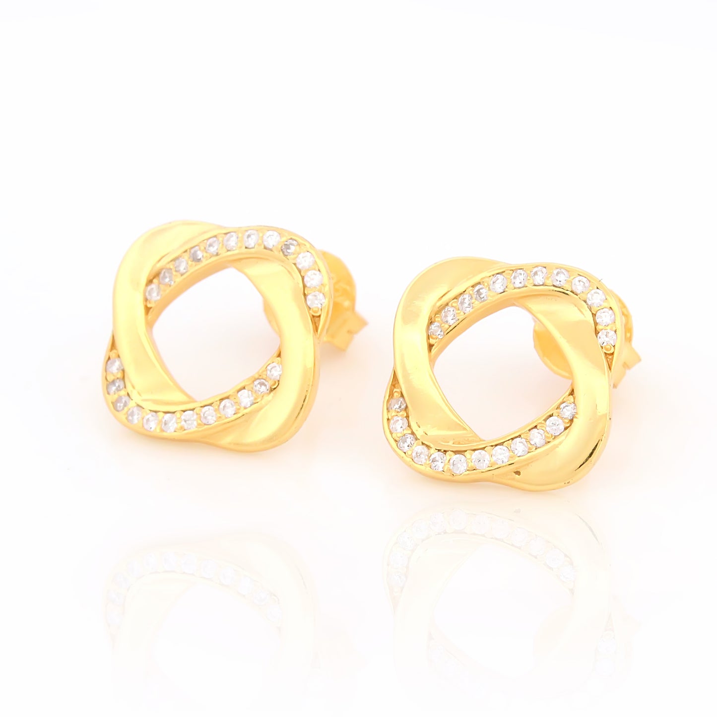 Interlocked Twisted Circle Studs